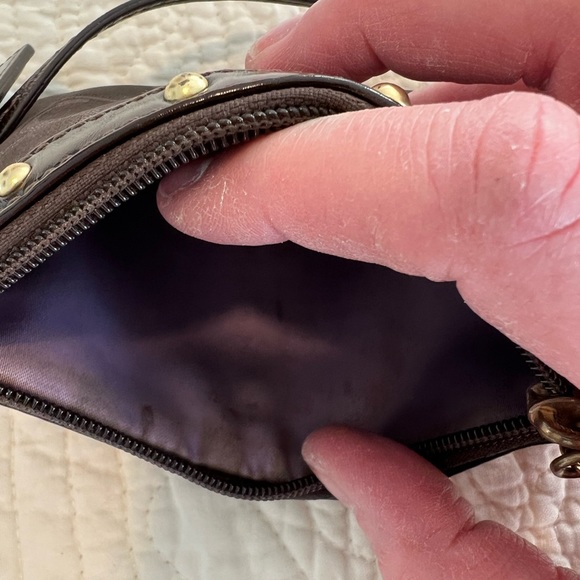 Coach signature studded wristlet - Picture 4 of 6